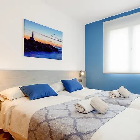Cala'n Blanes Sleeps 8 Pool Air Con Wifi